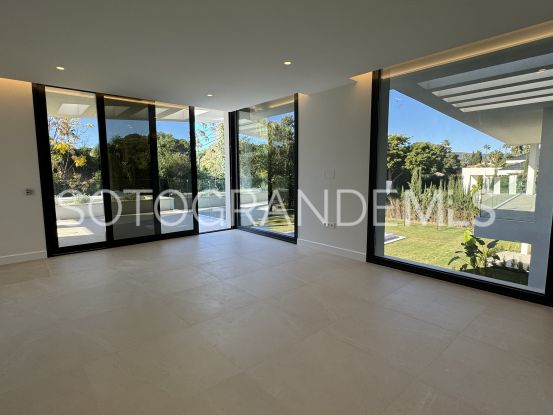Villa en Reyes y Reinas, Sotogrande Costa | Miranda Properties