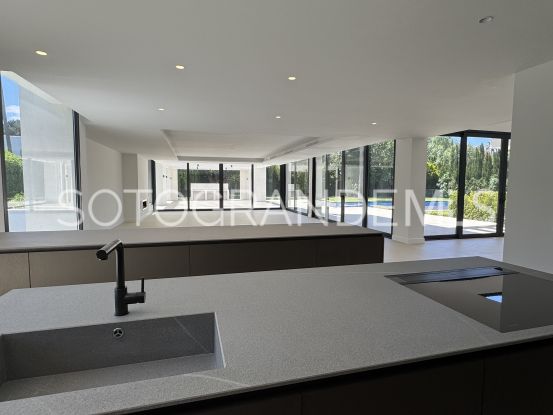 Villa en Reyes y Reinas, Sotogrande Costa | Miranda Properties