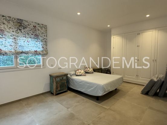 Villa de 5 dormitorios a la venta en Zona A, Sotogrande Costa | Miranda Properties