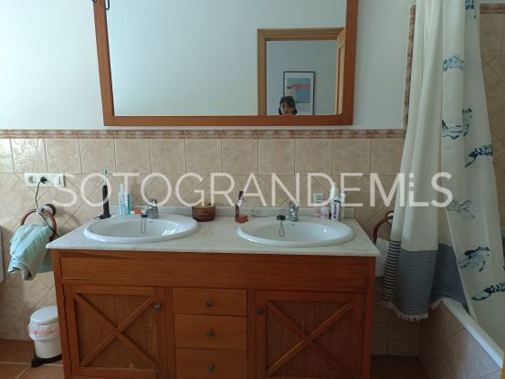 Villa en Zona F | Miranda Properties
