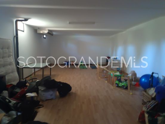 Villa en Zona F | Miranda Properties