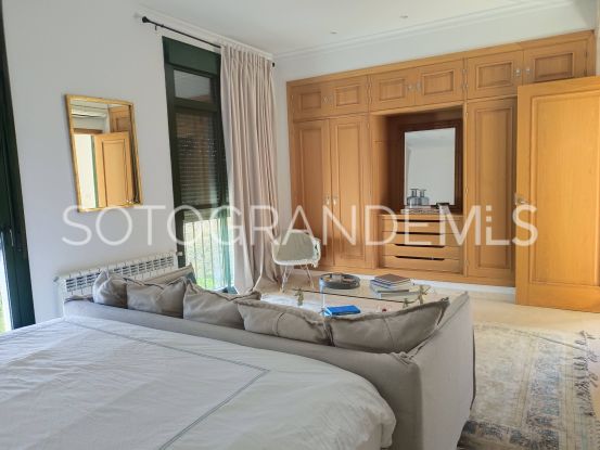Villa en Zona F | Miranda Properties