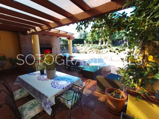 Comprar villa con 5 dormitorios en Sotogrande Costa | Miranda Services