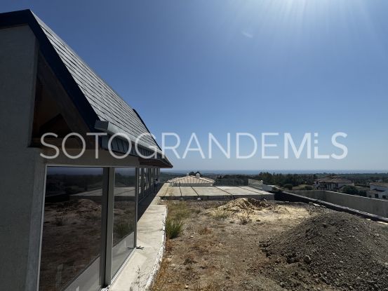 For sale 5 bedrooms villa in La Reserva, Sotogrande | Miranda Properties