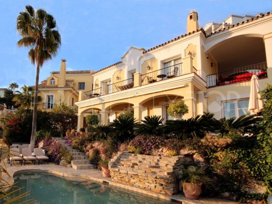 Se vende villa de 3 dormitorios en Sierra Blanca Country Club, Istan | Marbella Estates