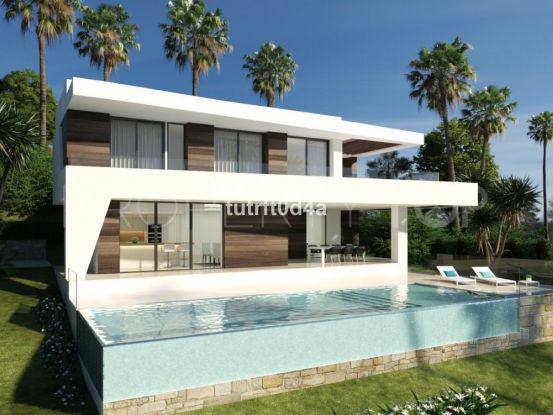4 bedrooms villa for sale in New Golden Mile, Estepona | Prime Realty Marbella