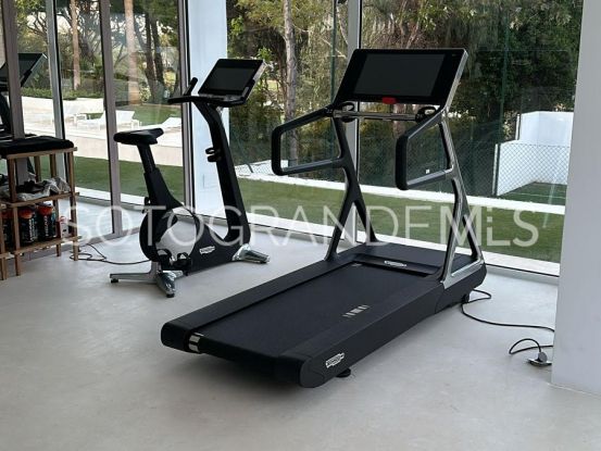 Villa in Kings & Queens | Rob Laver Property Consultants