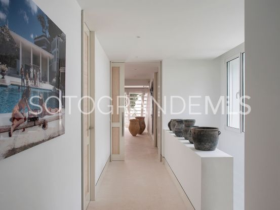 Villa in Kings & Queens | Rob Laver Property Consultants