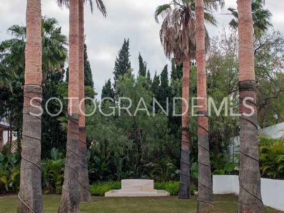 Villa in Kings & Queens | Rob Laver Property Consultants