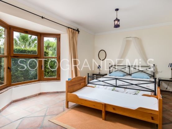 For sale 6 bedrooms villa in Zona F, Sotogrande Alto | Rob Laver Property Consultants