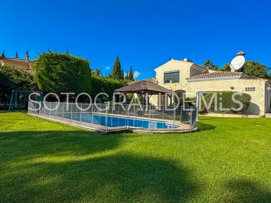 Se vende villa de 5 dormitorios en Zona C | Rob Laver Property Consultants