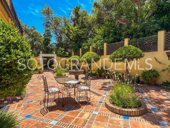 Sotogrande Alto Central, villa con 6 dormitorios a la venta | Rob Laver Property Consultants
