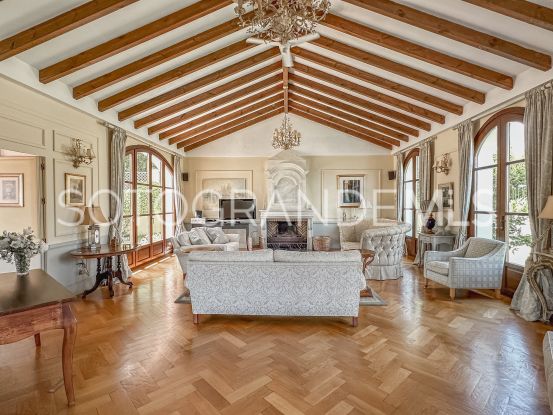 Sotogrande Alto Central, villa con 6 dormitorios a la venta | Rob Laver Property Consultants