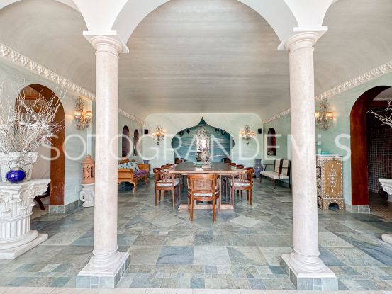 Sotogrande Alto Central, villa con 6 dormitorios a la venta | Rob Laver Property Consultants