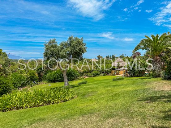 Sotogrande Alto Central, villa con 6 dormitorios a la venta | Rob Laver Property Consultants