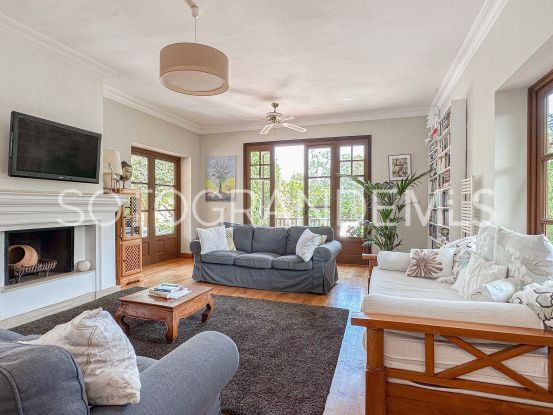 Sotogrande Alto Central, villa con 6 dormitorios a la venta | Rob Laver Property Consultants