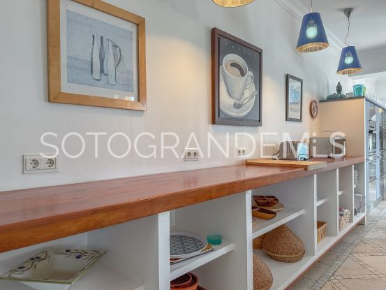 Sotogrande Alto Central, villa con 6 dormitorios a la venta | Rob Laver Property Consultants