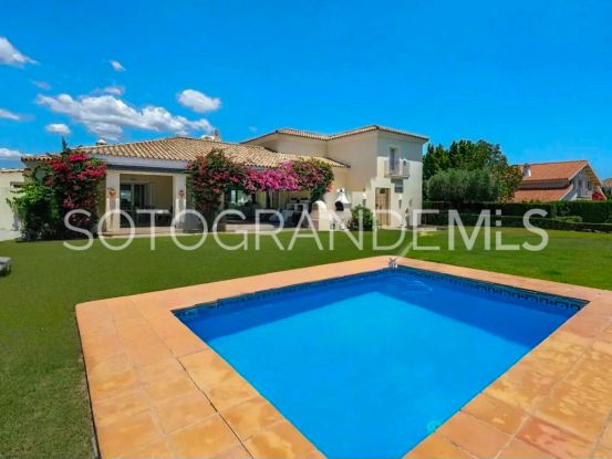 Villa con 4 dormitorios en Zona F, Sotogrande Alto | Rob Laver Property Consultants