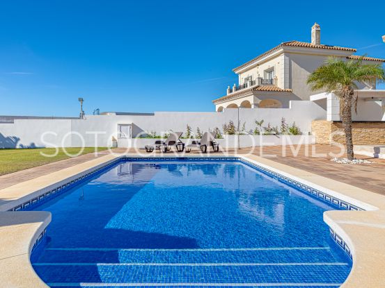 Buy Torreguadiaro villa with 5 bedrooms | Coast Estates Sotogrande