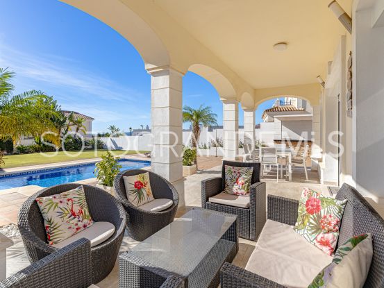 Buy Torreguadiaro villa with 5 bedrooms | Coast Estates Sotogrande