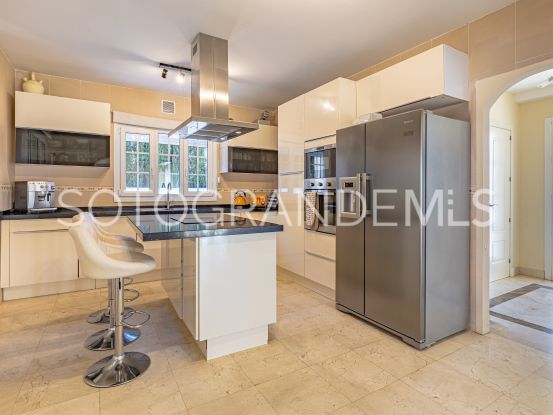 Buy Torreguadiaro villa with 5 bedrooms | Coast Estates Sotogrande