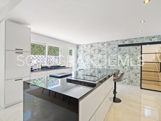 Buy villa in Sotogrande Costa with 7 bedrooms | Coast Estates Sotogrande