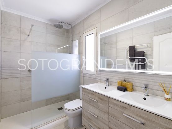 Buy villa in Sotogrande Costa with 7 bedrooms | Coast Estates Sotogrande