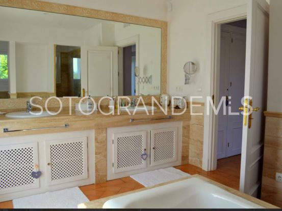 Se vende villa en Sotogrande Alto con 4 dormitorios | Coast Estates Sotogrande