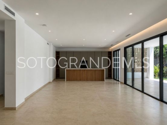 Sotogrande Costa, villa en venta | Coast Estates Sotogrande