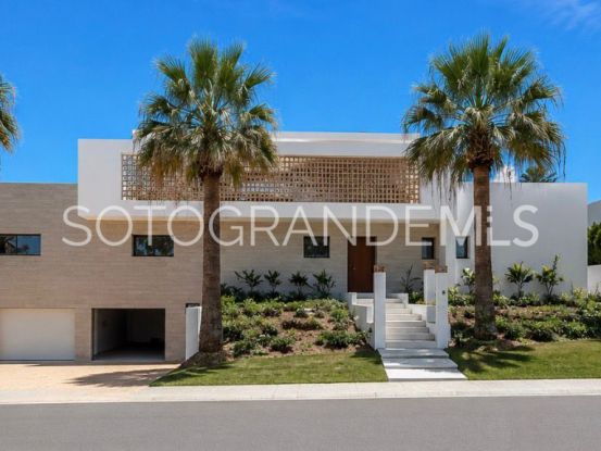 Sotogrande Costa, villa en venta | Coast Estates Sotogrande