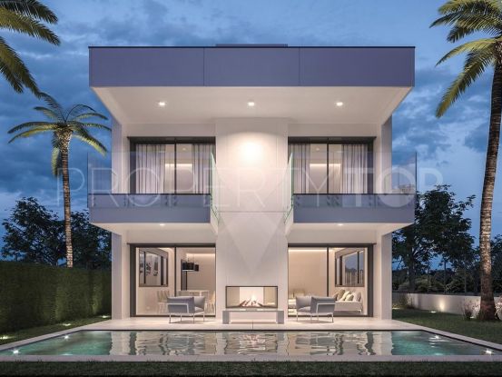 For sale villa in Nueva Andalucia, Marbella | Henger Real Estate