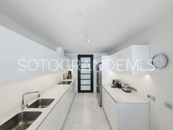 For sale duplex penthouse in Hacienda de Valderrama with 2 bedrooms | Open Frontiers