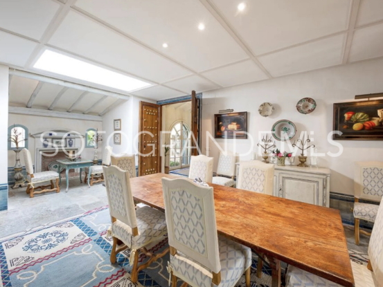 Se vende villa en Zona E de 9 dormitorios | Open Frontiers