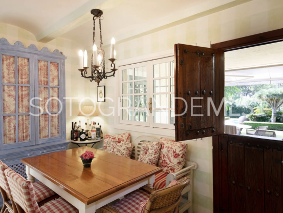 Se vende villa en Zona E de 9 dormitorios | Open Frontiers