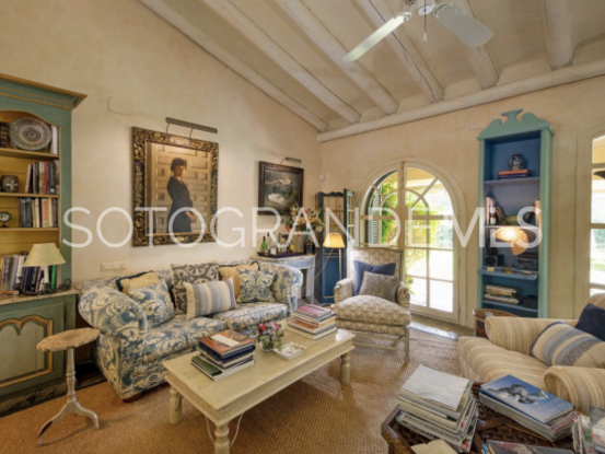 Se vende villa en Zona E de 9 dormitorios | Open Frontiers