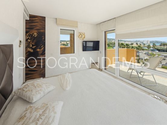 Marina de Sotogrande, apartamento de 3 dormitorios en venta | Open Frontiers
