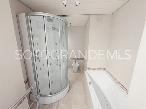 Marina de Sotogrande, apartamento de 3 dormitorios en venta | Open Frontiers