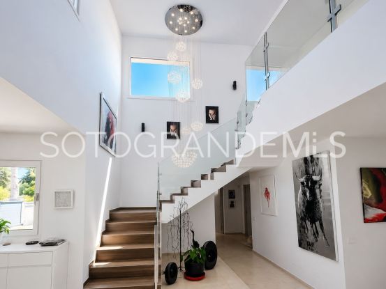 Villa for sale in Kings & Queens, Sotogrande Costa | Open Frontiers
