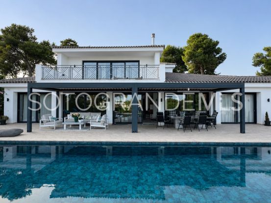 Villa for sale in Kings & Queens, Sotogrande Costa | Open Frontiers