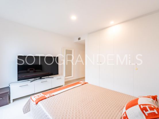 For sale ground floor apartment in Senda Chica with 3 bedrooms | Open Frontiers