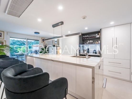 For sale ground floor apartment in Senda Chica with 3 bedrooms | Open Frontiers