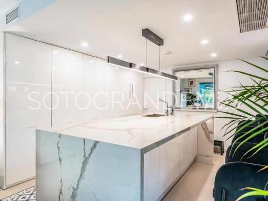 For sale ground floor apartment in Senda Chica with 3 bedrooms | Open Frontiers