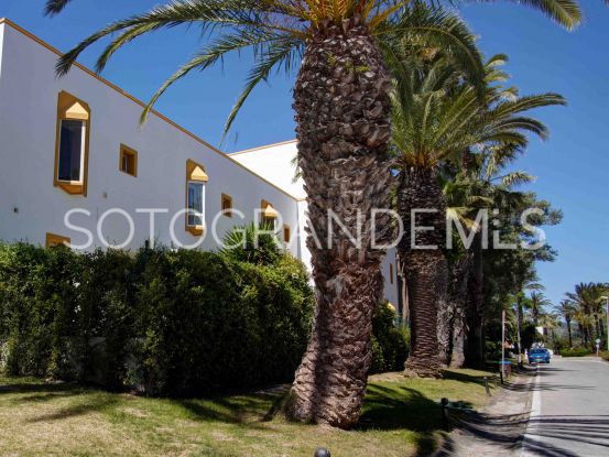 For sale town house with 2 bedrooms in Ribera del Rio, Sotogrande Marina | Open Frontiers