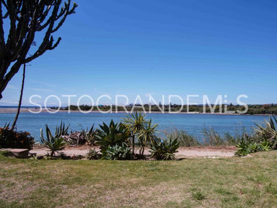For sale town house with 2 bedrooms in Ribera del Rio, Sotogrande Marina | Open Frontiers