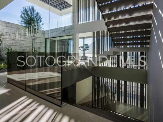 Villa a la venta en La Reserva, Sotogrande | Open Frontiers