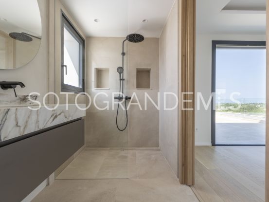Villa de 8 dormitorios en Zona G, Sotogrande Alto | Open Frontiers