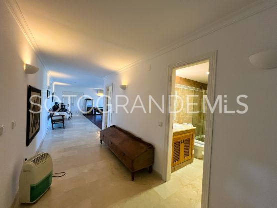 Se vende villa en Zona B de 6 dormitorios | Open Frontiers