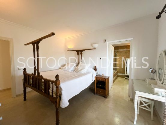 Se vende villa en Zona B de 6 dormitorios | Open Frontiers