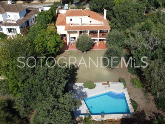Villa in Zona D with 5 bedrooms | Open Frontiers