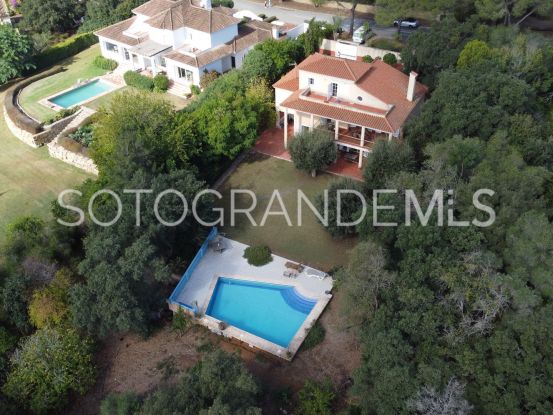 Villa in Zona D with 5 bedrooms | Open Frontiers